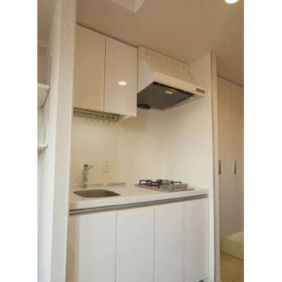 Room image 8