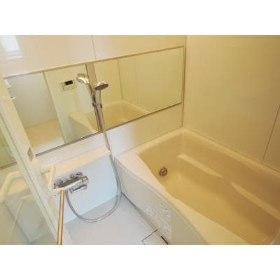 Room image 9