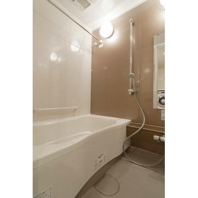 Room image 8