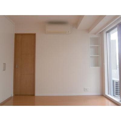 Room image 9