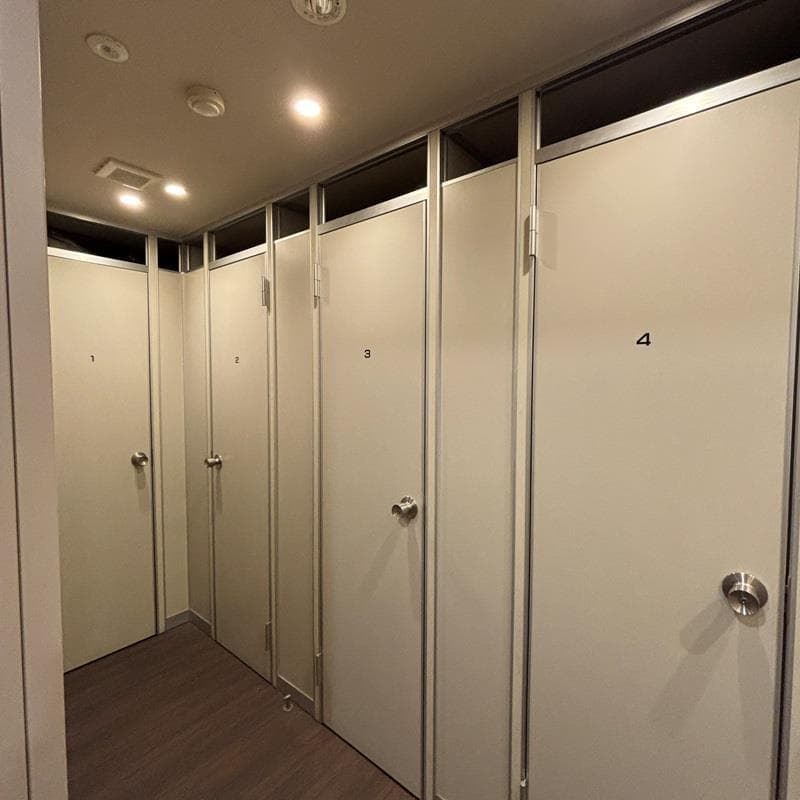 Room image 9