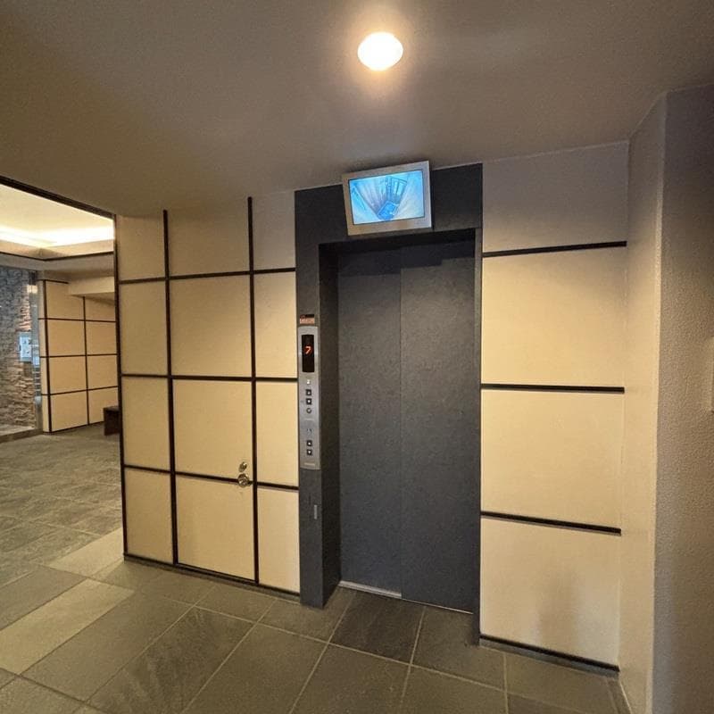 Room image 10