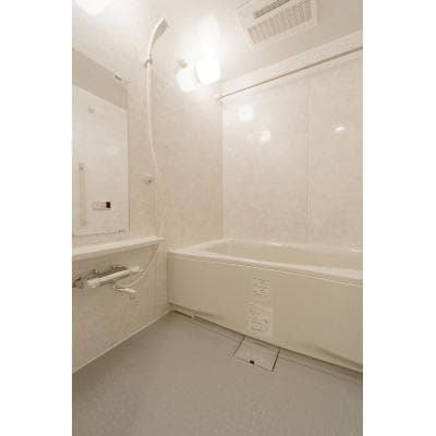 Room image 8