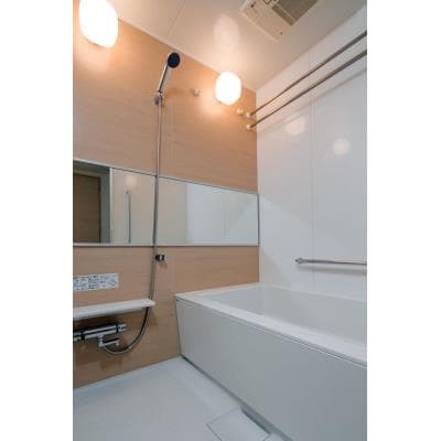 Room image 10