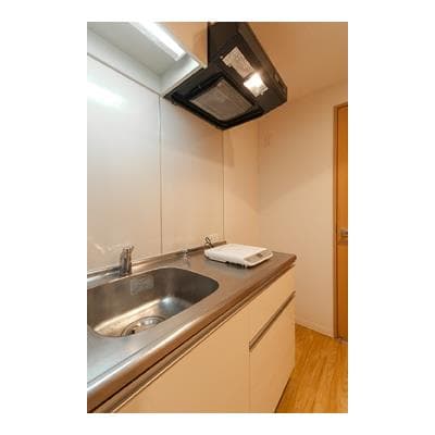 Room image 8