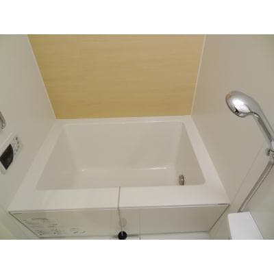 Room image 8