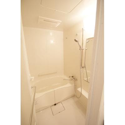 Room image 9