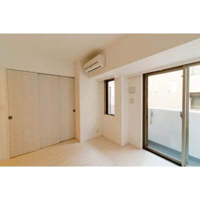 Room image 8