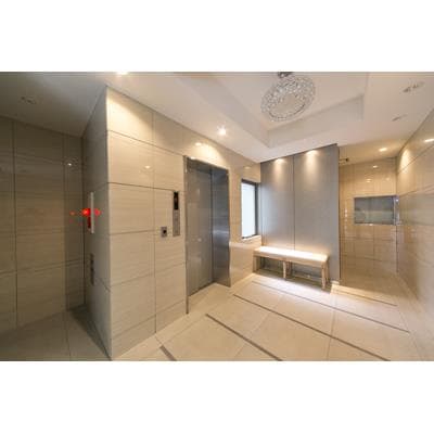 Room image 8
