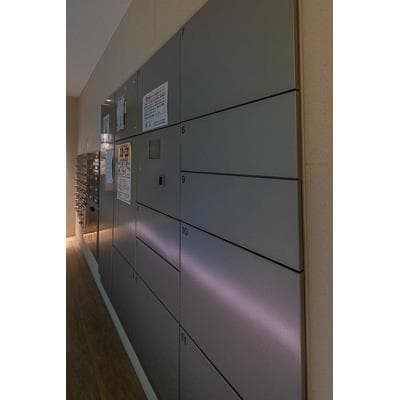 Room image 8