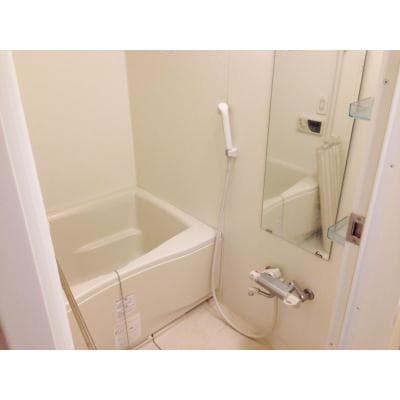 Room image 9