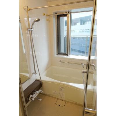 Room image 9