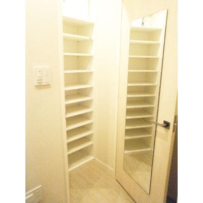 Room image 10