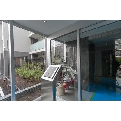 Room image 9