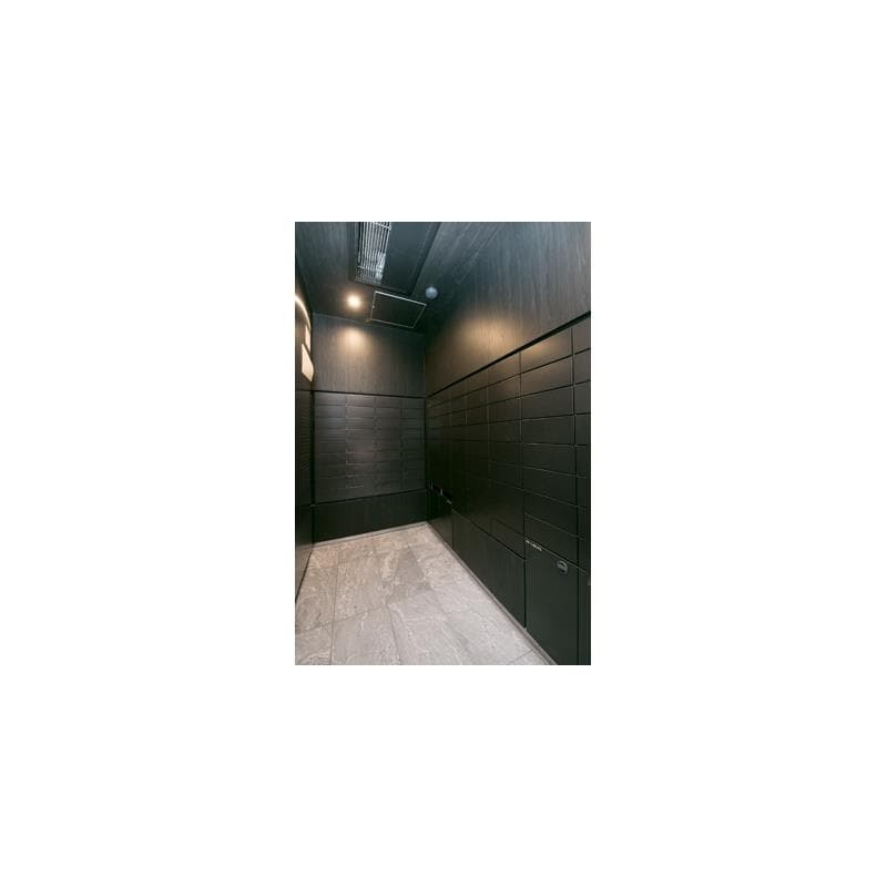 Room image 10