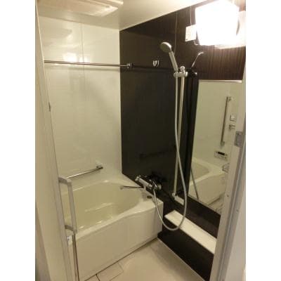 Room image 9