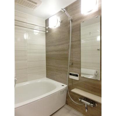 Room image 9
