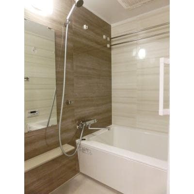 Room image 9