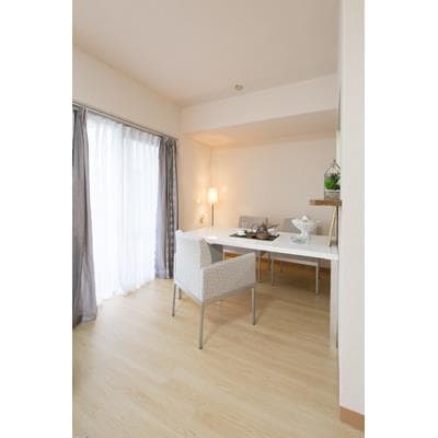 Room image 10