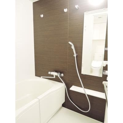 Room image 8