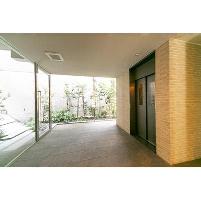 Room image 8
