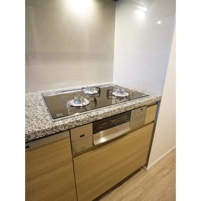 Room image 8