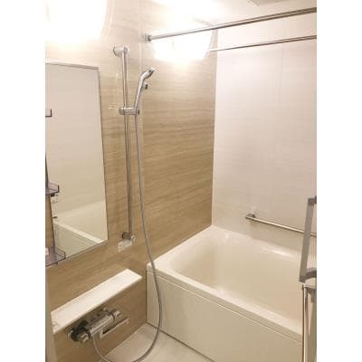 Room image 9