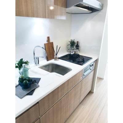 Room image 8