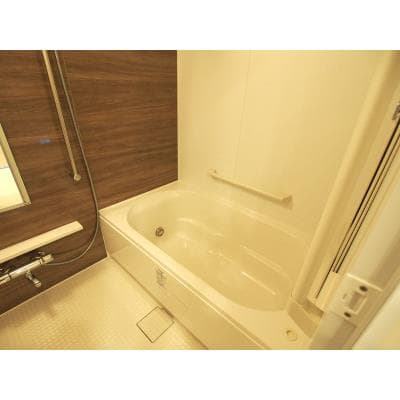 Room image 8