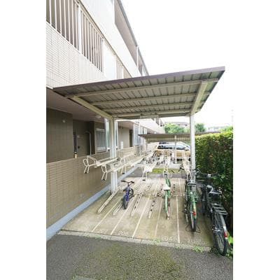 Room image 9
