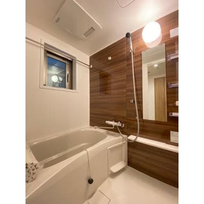 Room image 8