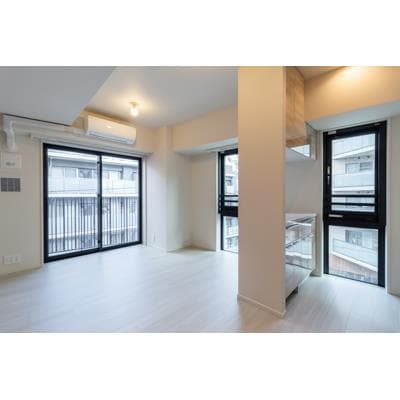 Room image 9