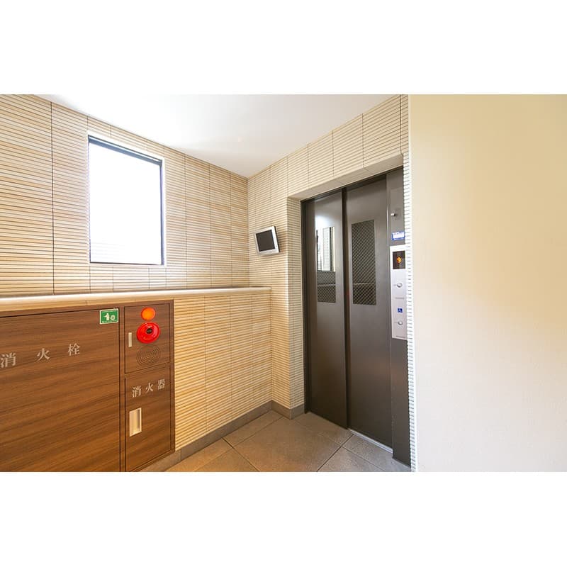 Room image 8