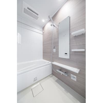 Room image 8