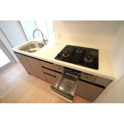 Room image 10
