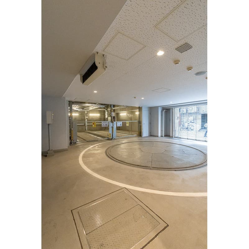 Room image 9