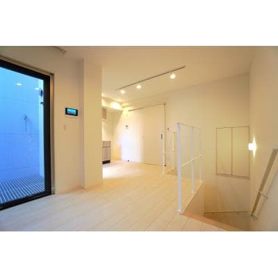 Room image 9