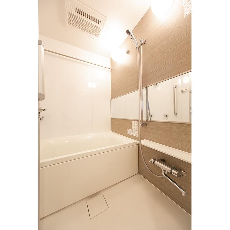 Room image 10