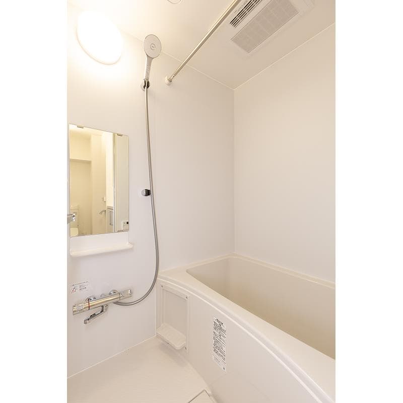 Room image 8