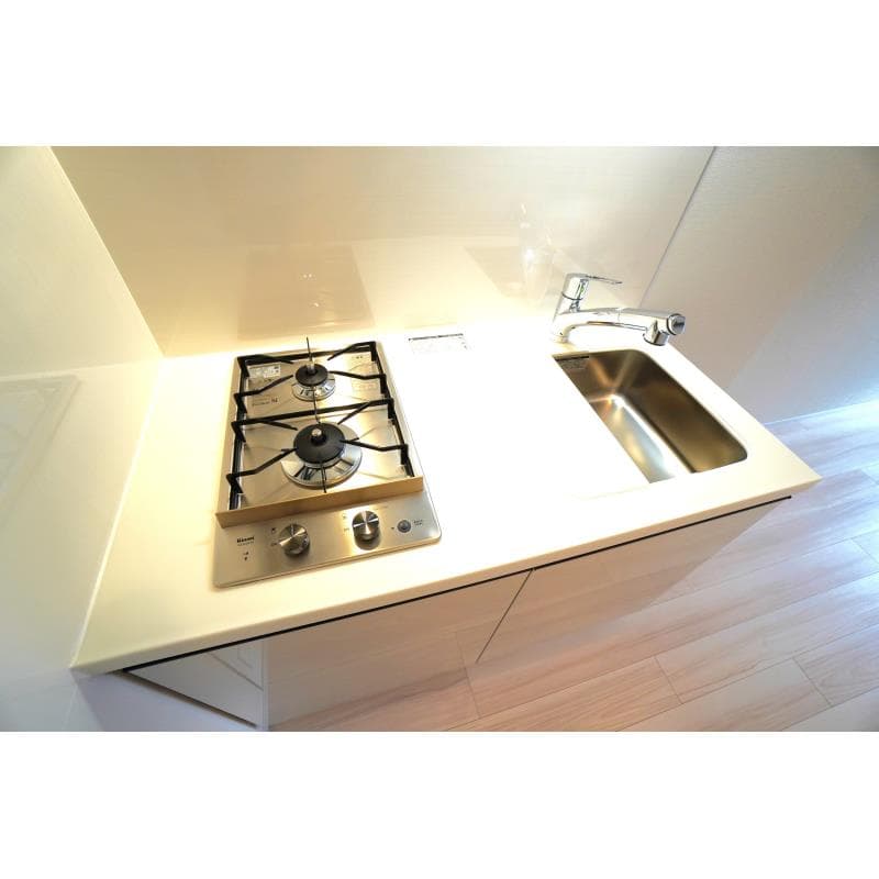 Room image 8