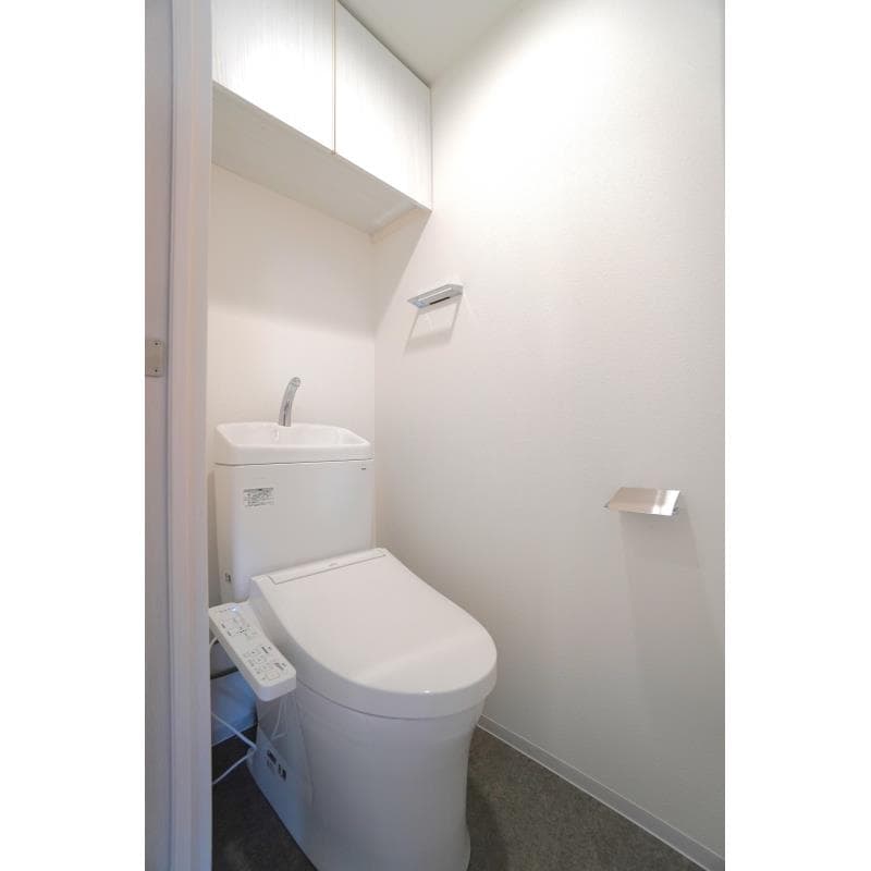 Room image 10