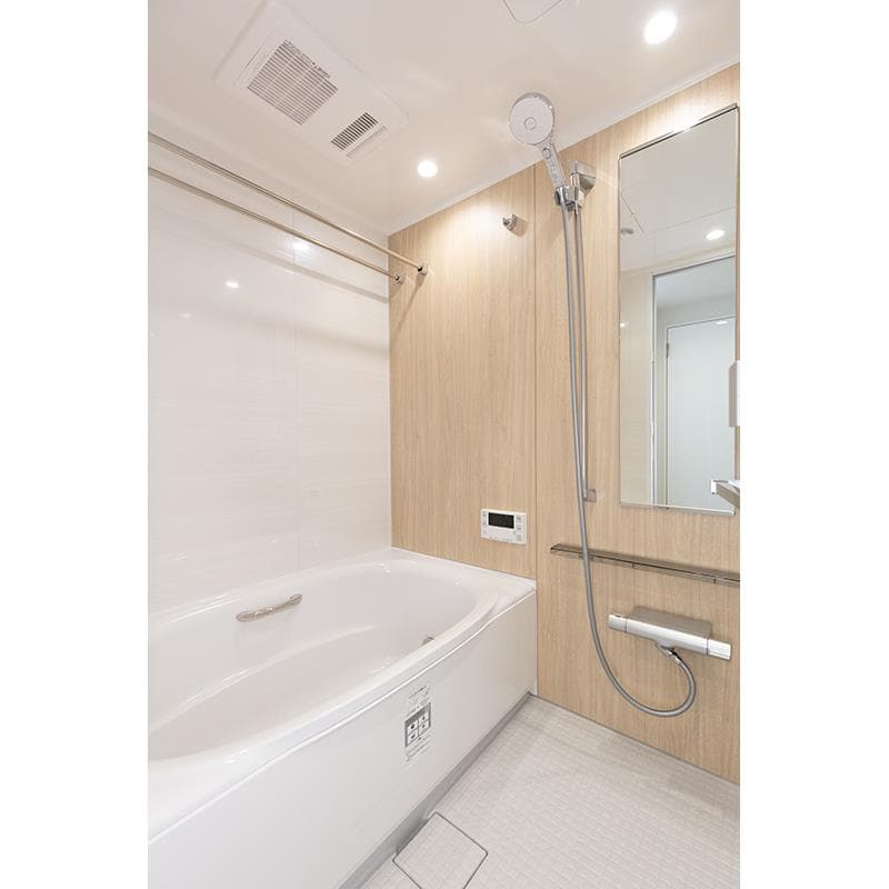 Room image 8