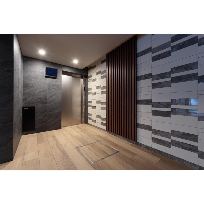 Room image 8