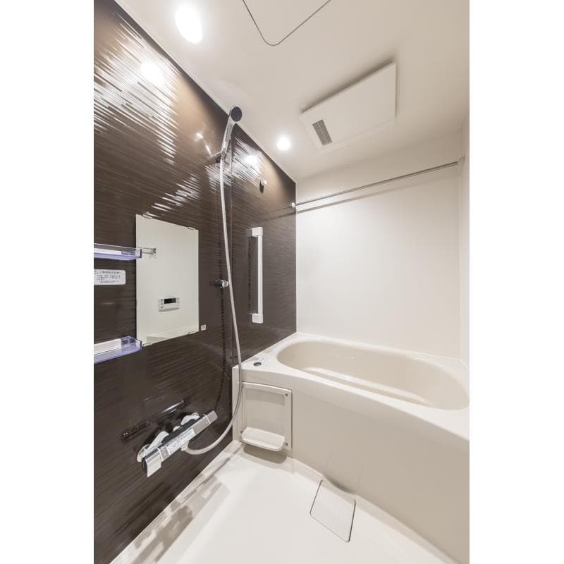 Room image 9