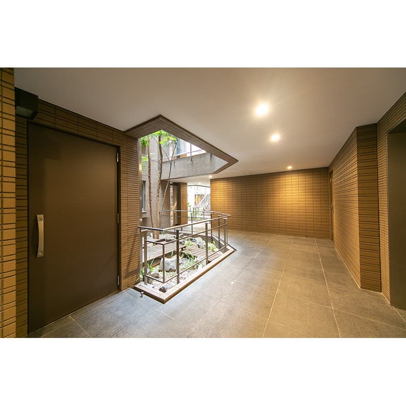Room image 8