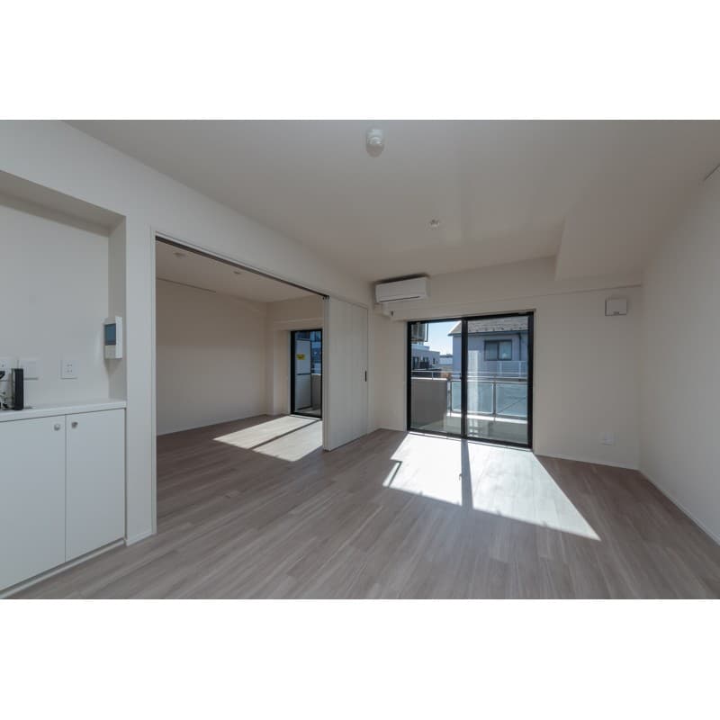 Room image 9