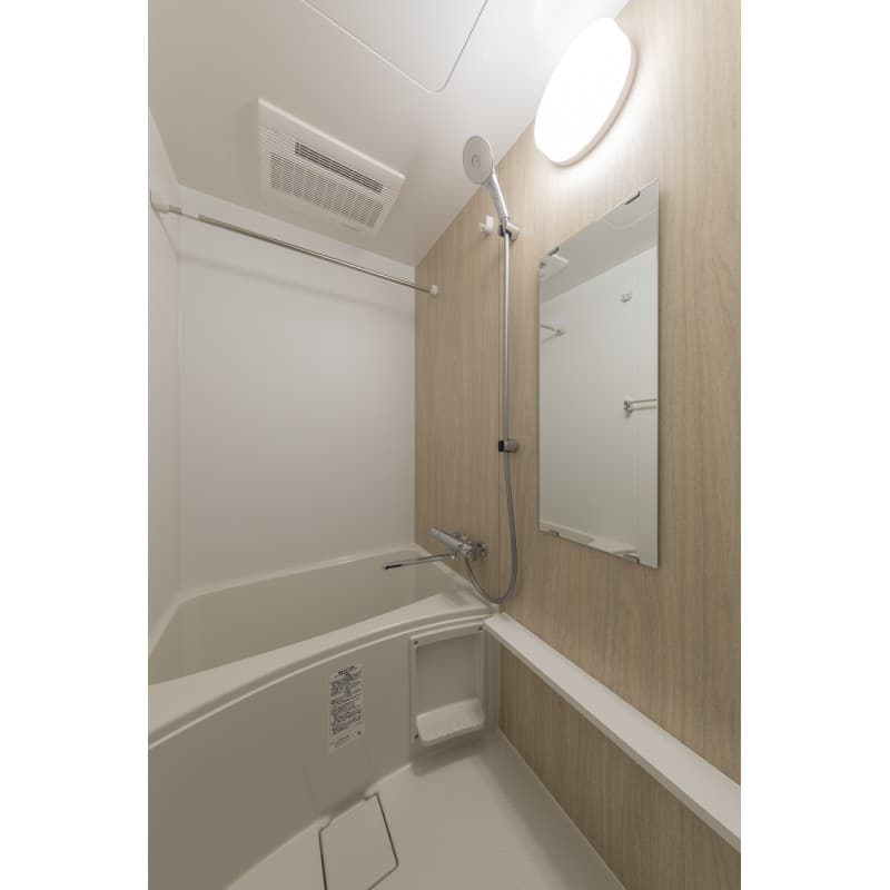 Room image 8