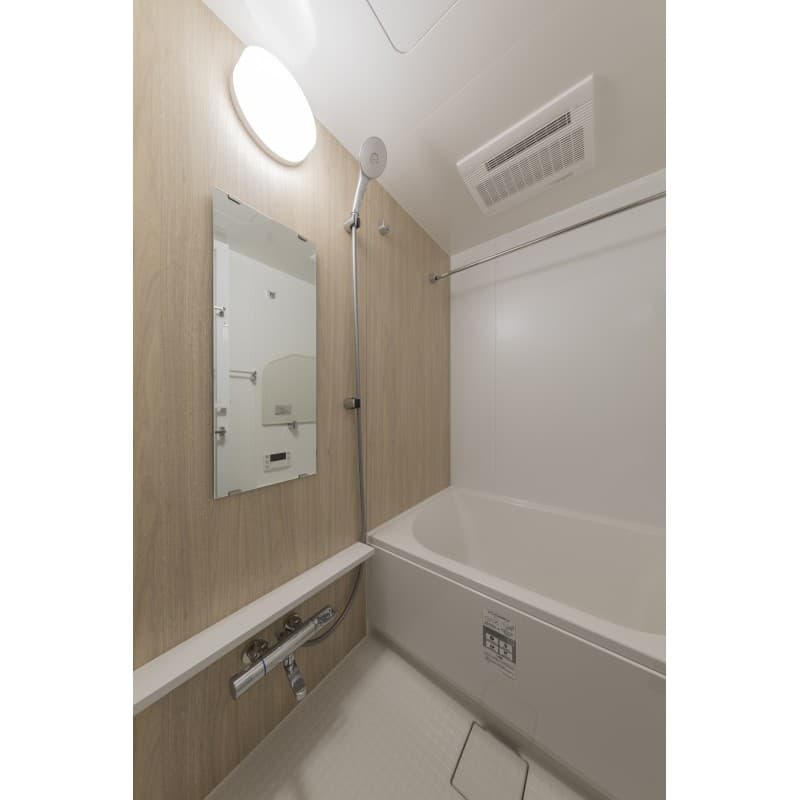 Room image 8