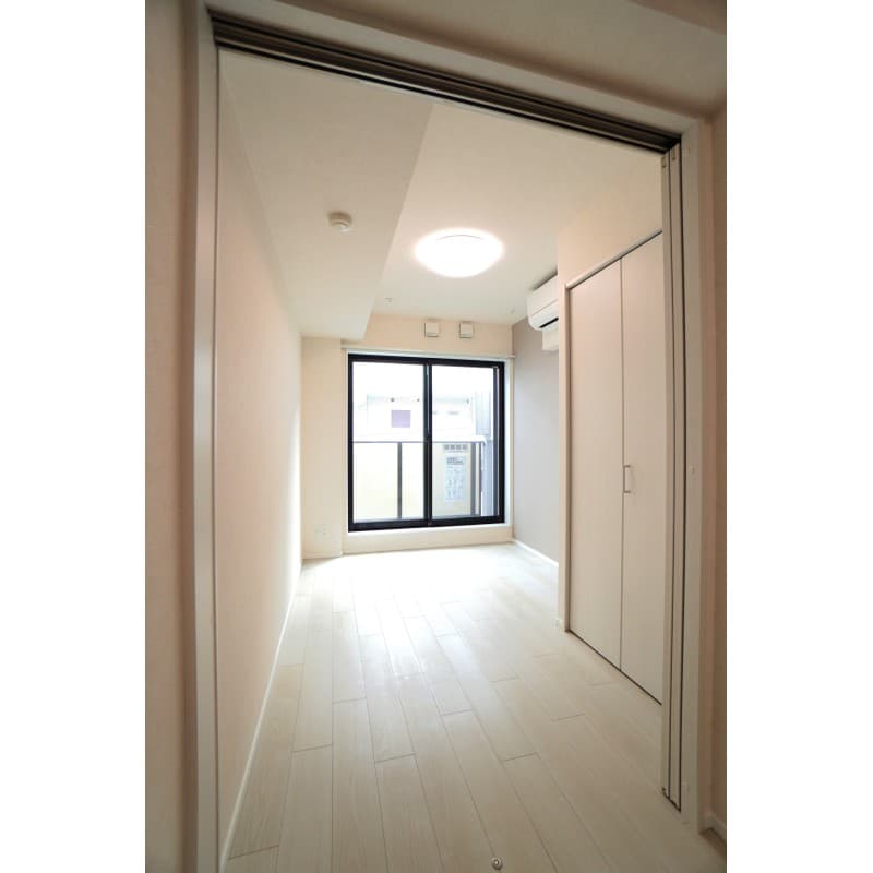 Room image 9