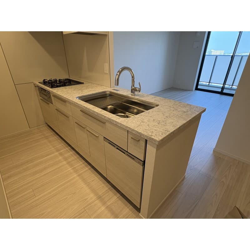 Room image 10